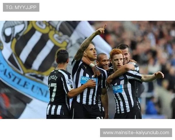 英超曼城短传渗透精准,锋线再现犀利表现