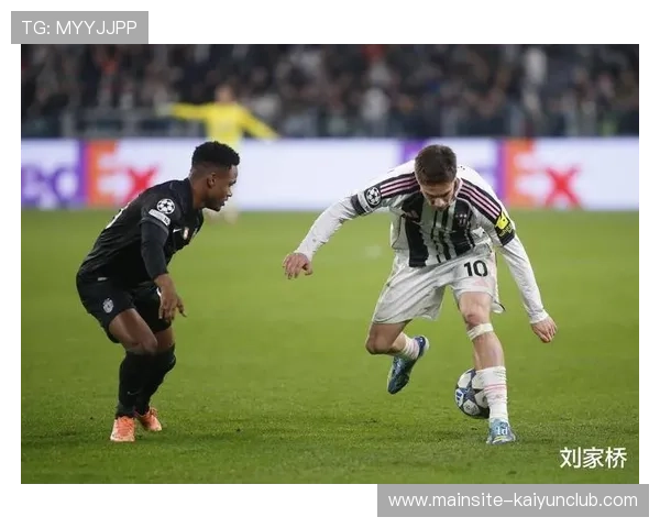 尤文左翼推进更有冲击,坎比亚索横传被后卫抢先解围