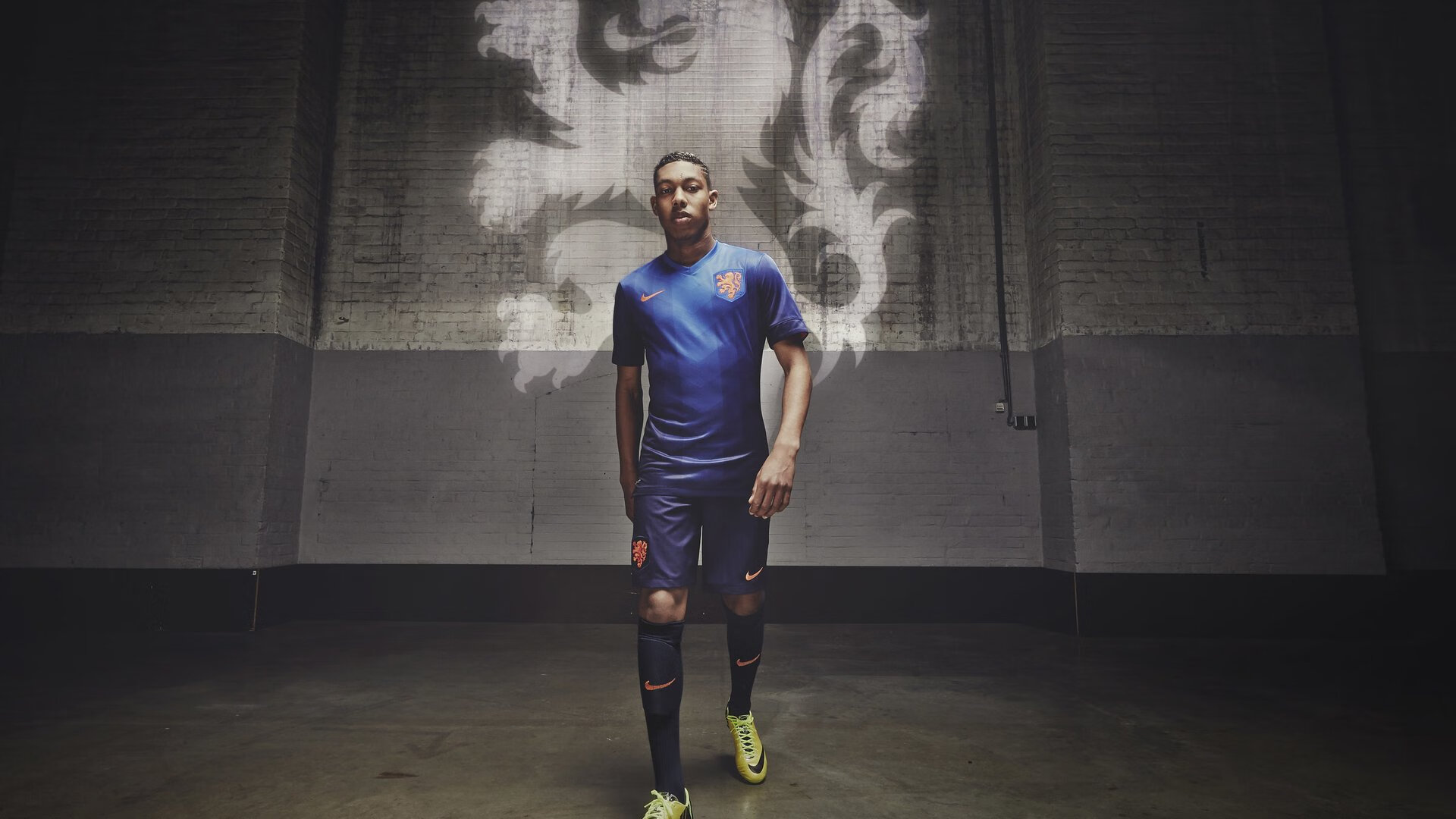 世界游泳2026年官方APP加入AI战术解读功能